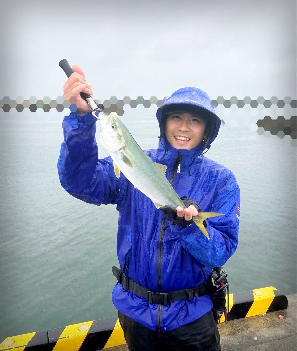 石井マーク tweet media