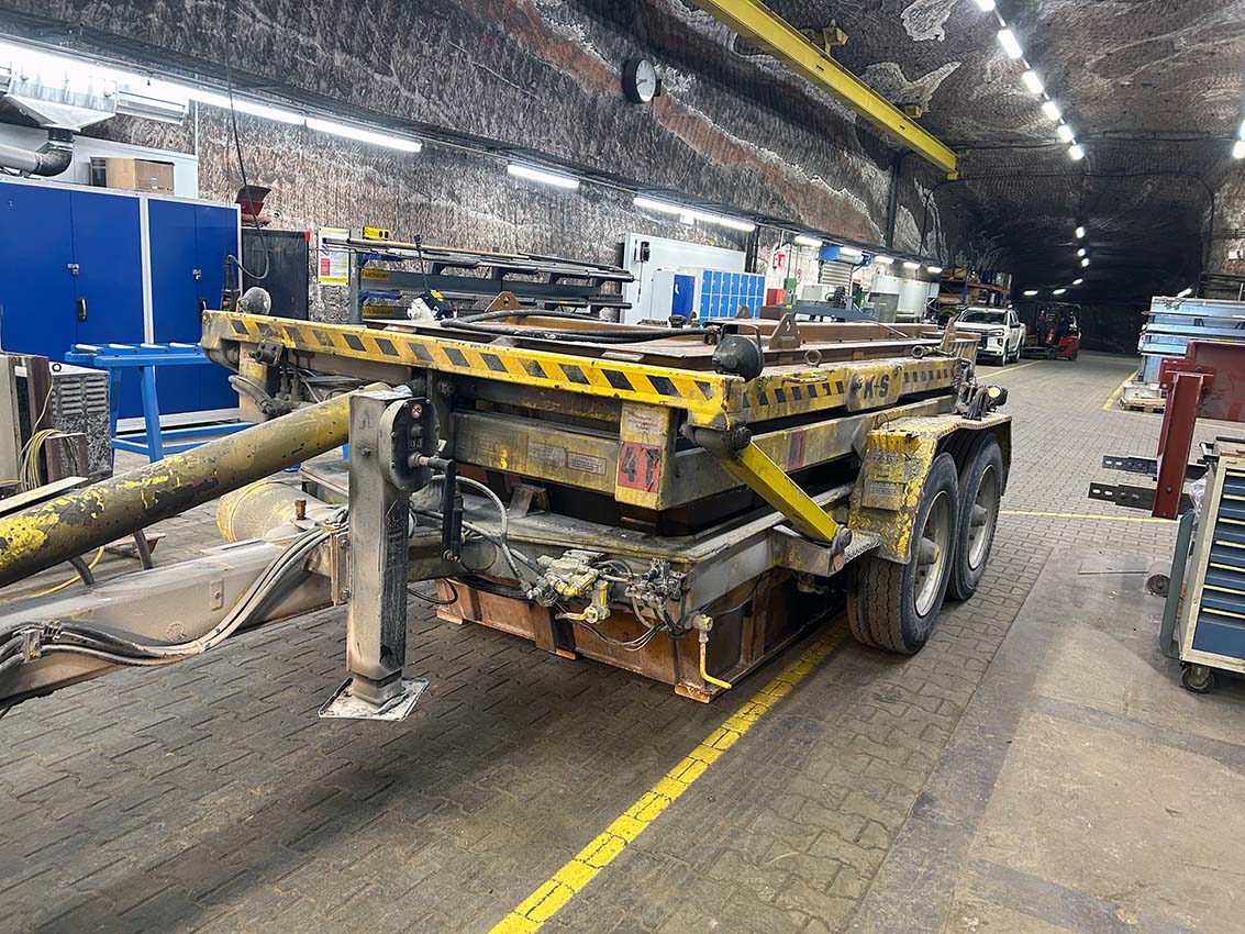 tankcontainer's tweet photo. Doppelwandiger Bergbau Tankcontainer Pegasus 6000 

24/7 Untertage - langlebig, zuverlässig und sicher!

https://t.co/0XzhXqcLld

#bergbau #tankcontainer #pegasus #Krampitz #mining #StorageTank https://t.co/RDMyZ4Z9Xg