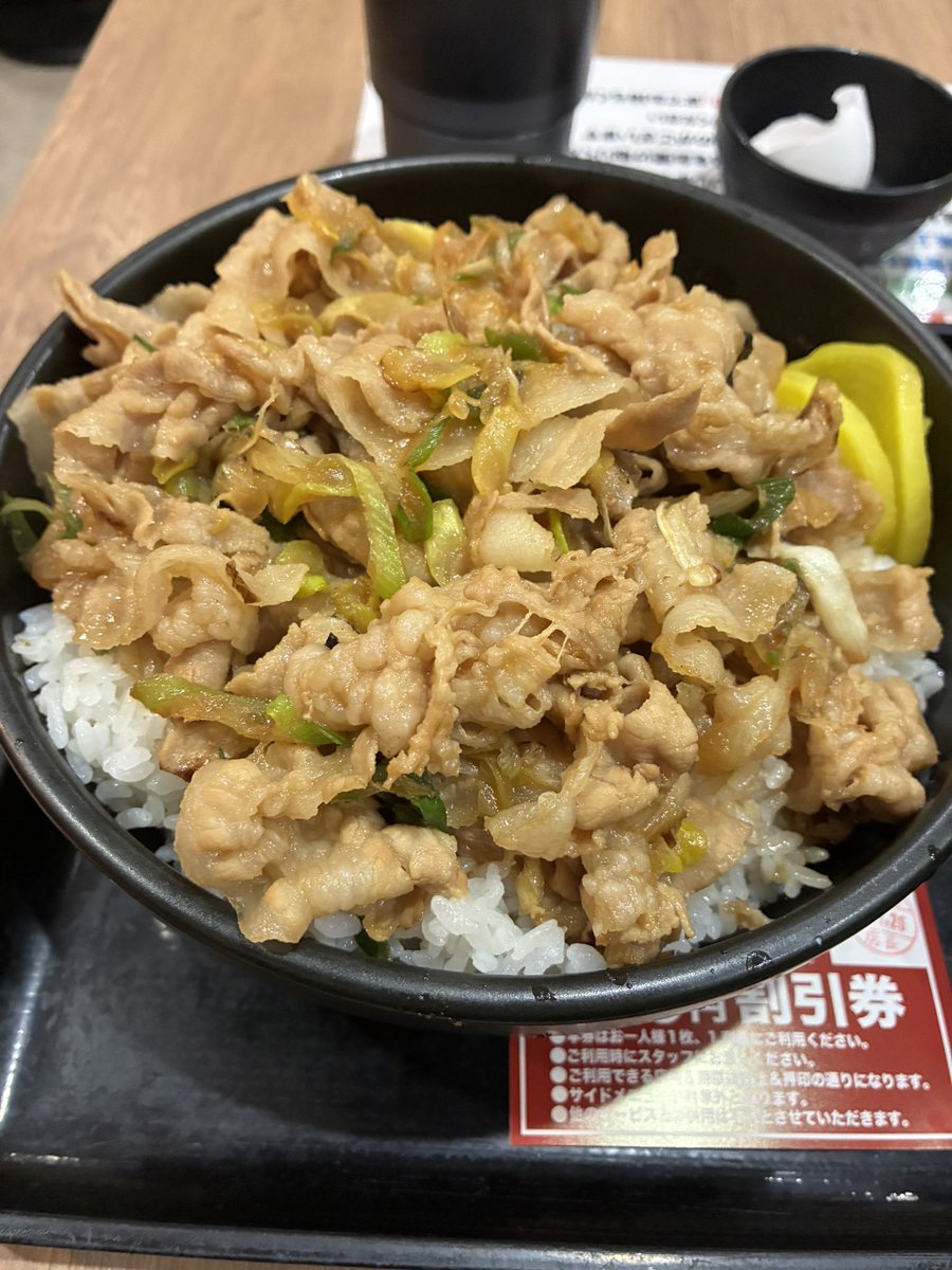 ヤニクラ tweet media
