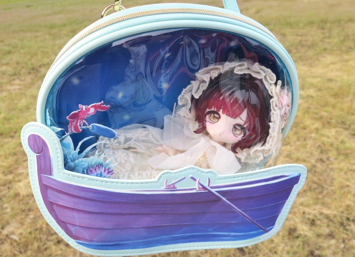 ぬいぐるみ用に買ったものの色が濃くてこわくてしまってたしまむらのポーチ
やっぱりかわいいんだよなぁ
#ボニーバニー6