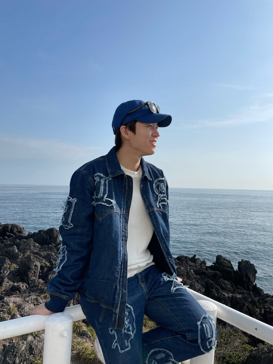 콜리 tweet media