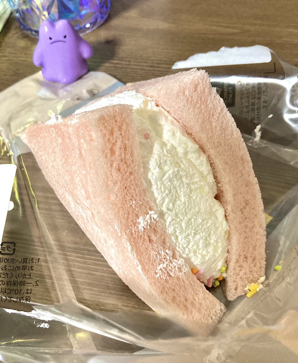 ドルトネスク tweet media