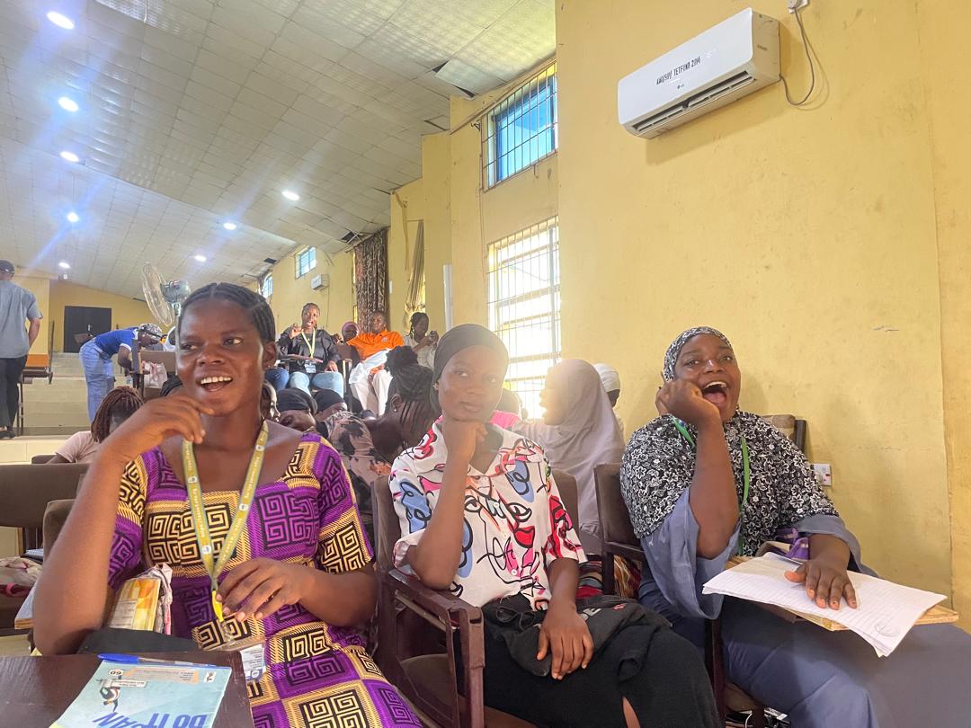 HumanCapitalP's tweet photo. Last weekend, our team visited the Lagos State University of Education to talk to final-year students about job prospecting.

We also shared some of our online preparatory courses designed to help students better prepare for their future careers.

 https://t.co/qPdrm5TKGI https://t.co/cq6A4LN3MQ