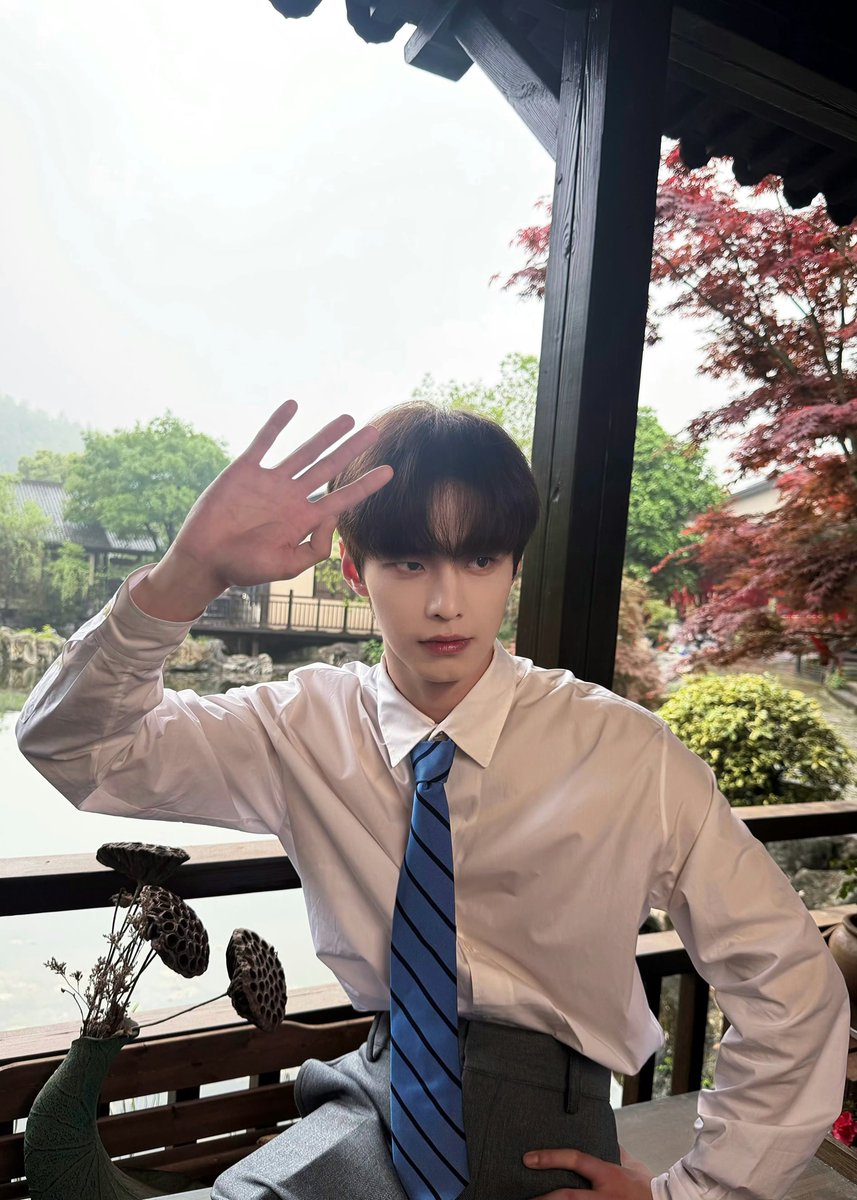 26.05.04 하여 공작실 웨이보

미래아래(未来我来) — 2026 오사청년절 특별 프로그램

#하여 #허위 #HeYu #何与