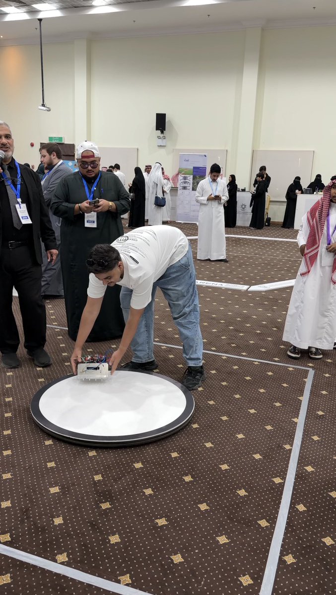 v_ktu's tweet photo. الحمدالله فزنا في بطولة روبو ريف في التصفيات الغربية المركز الاول في مسار (sumo) 🔥والمركز الثاني في مسار (Fast Bot) 🫡وانتظرو الاقوى في التصفيات العالمية🚶🏻‍♂️… واشكر المهندس براء @Eng_Bak1 https://t.co/uIVE4ueIZv