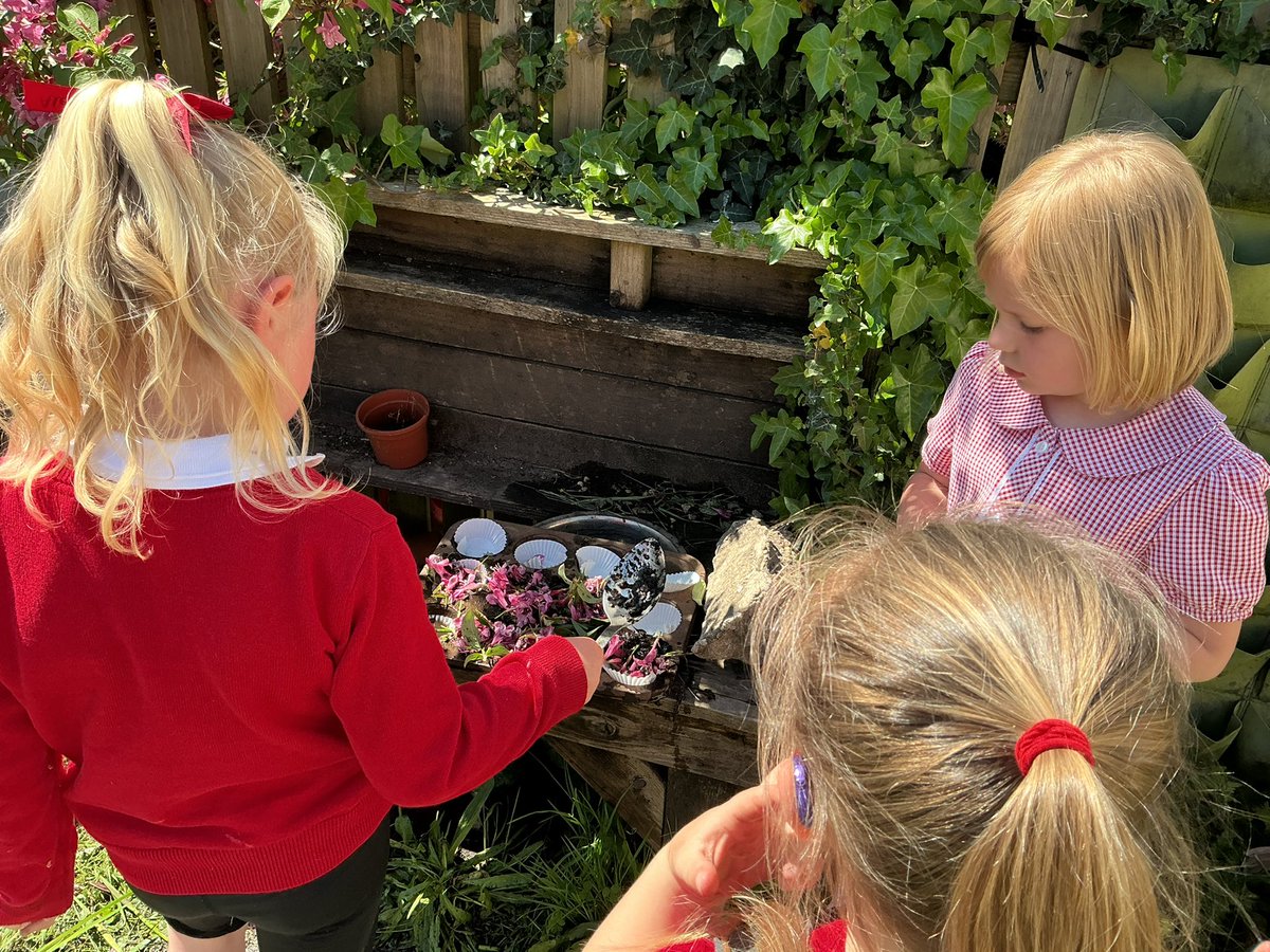 Penclawdd's tweet photo. How many arrays of delicious mud cakes have you got girls?  I cannot wait to sample the goods!  Working together to make our maths fun…and real…well…mud or chocolate not that much difference!! #PencNUM #Penc ACL https://t.co/sqfqd6IqAO