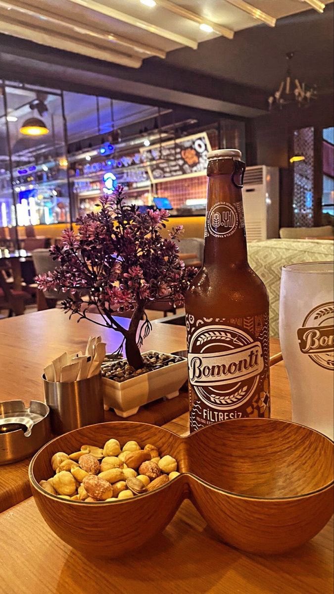 ekotto1903's tweet image. Öğle arası yemek vakti 🍺🖕🏽
#work