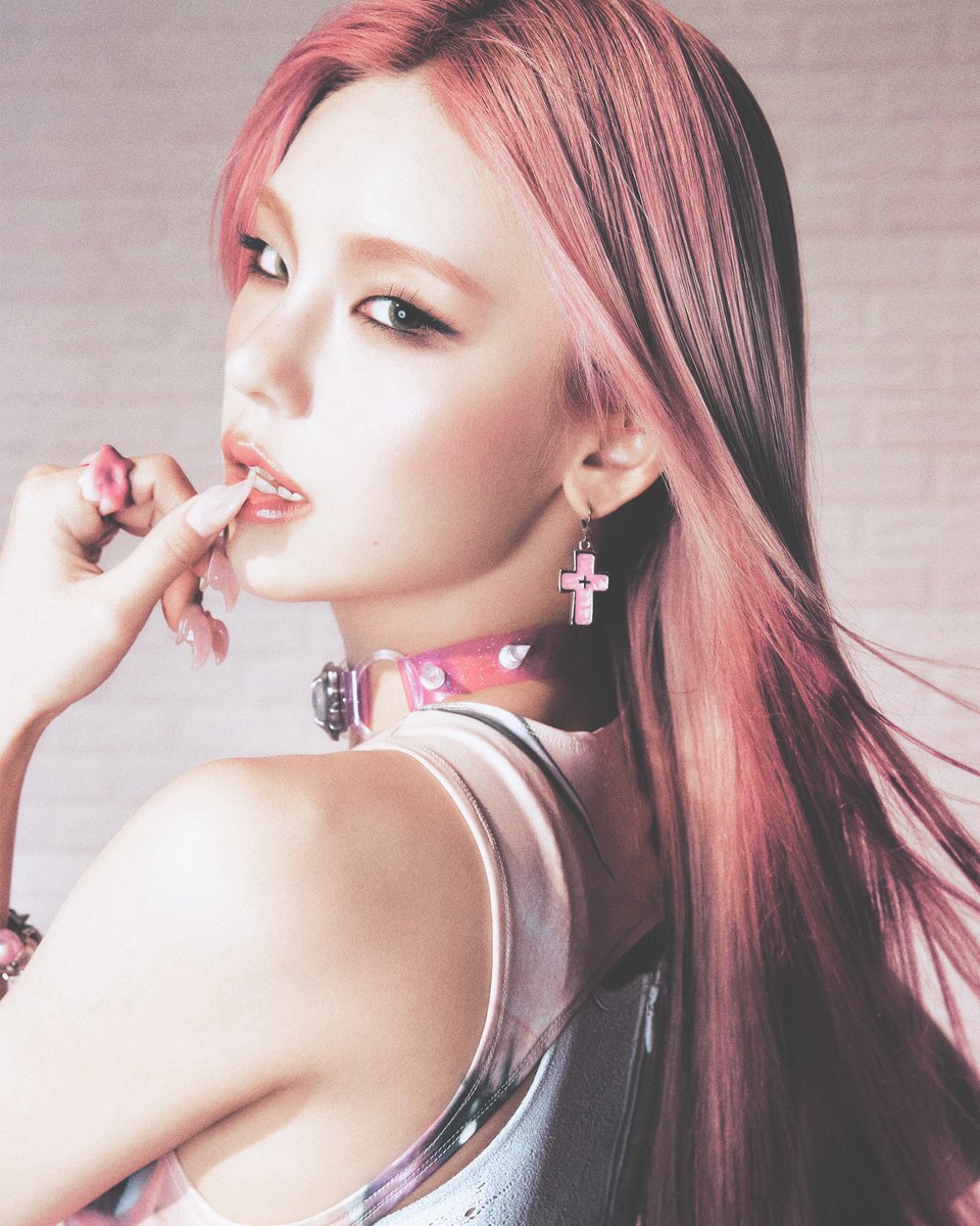 Hwang, tweet media