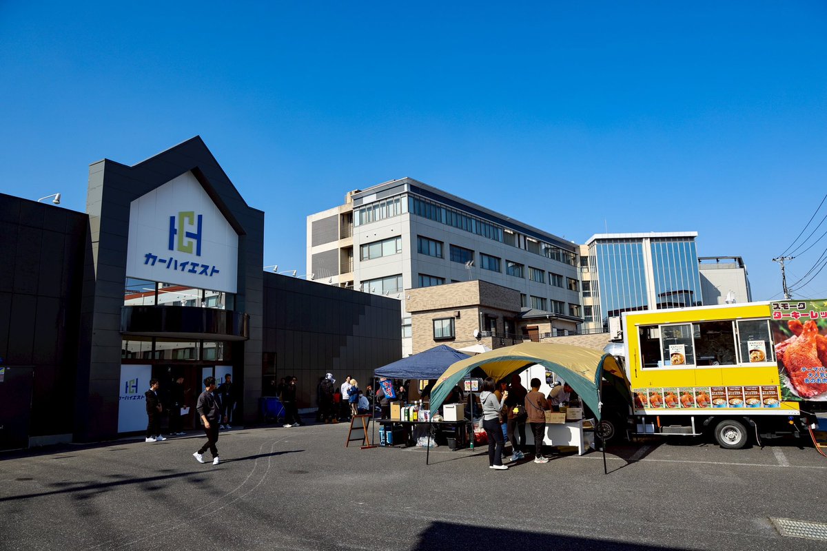 kenta_IF2's tweet photo. 無心でギバーに徹したらどうなるのか実証してみます！

埼玉県加須市の近くに住んでる方へ！
第一弾はボンボンドロップシール配ります！抽選ですが🙏

「カーハイエスト」です。線路のところにある車屋です！

公式ラインから抽選してくださーい！ https://t.co/o2cG9g7LC0