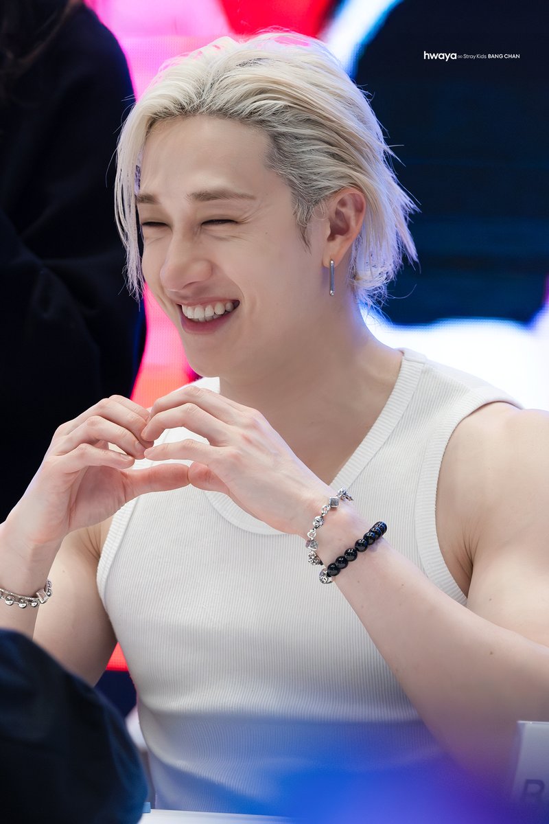 hwaya ∞🐺 tweet media