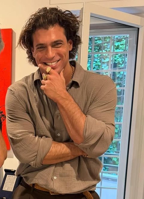 <a href="/CarmenB38519797/">Carmen E 🇨🇴 ⭐️CY⭐️</a> Buenos días Carmen 😘 
Feliz lunes!!!😊
I❤️ Can Yaman 
#CanYaman
#ElTurco
#Sandokan