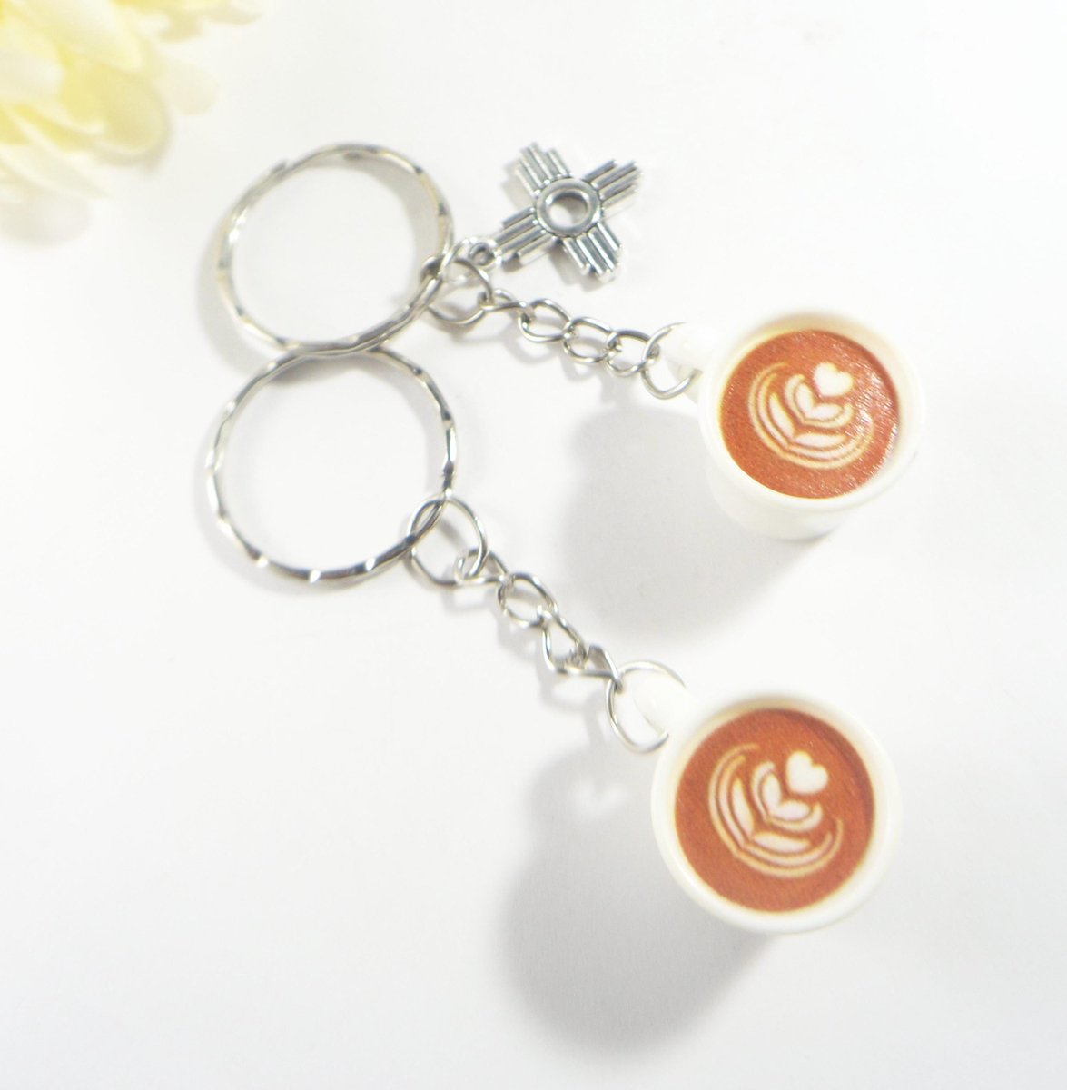 valroseshowers's tweet image. Coffee Cup Keychain:  Zia Sun Symbol Coffee Lover Gift tuppu.net/9f67ee4f #NewMexico #EtsyShop #SantaFe #EtsySeller #ZiaKeychain