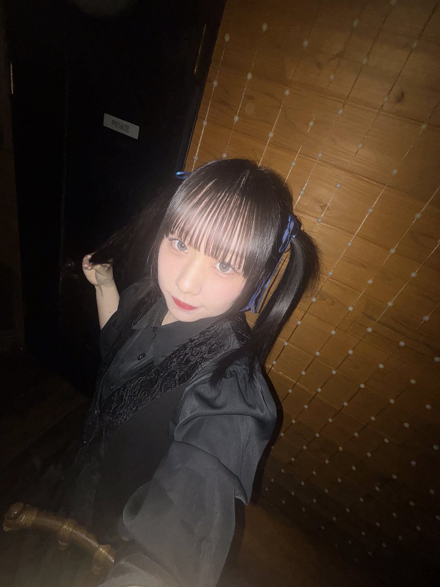 NANA@acro-A tweet media