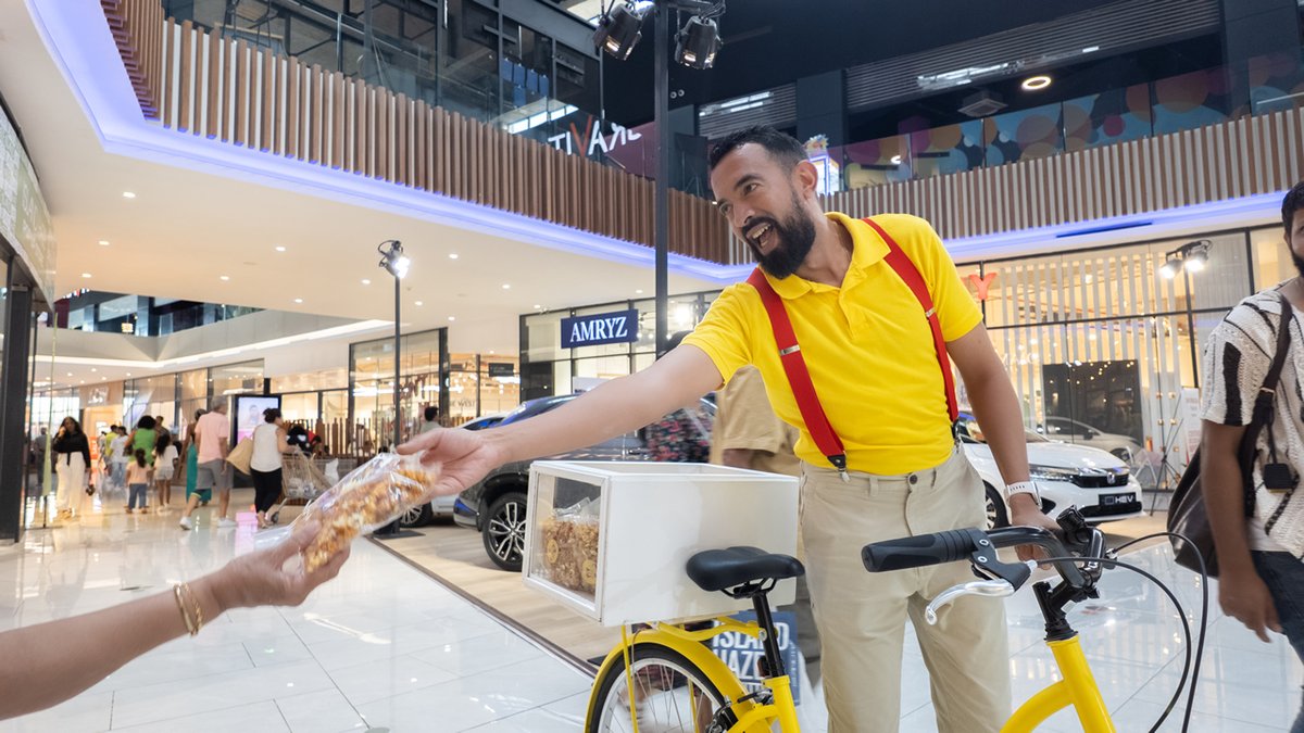 defimediainfo's tweet image. [Publireportage] Insolite : coup de pub ou initiative “feel good” dans les malls ? dlvr.it/TSMDj4 #Publicité #Marketing #Popcorn #Insolite #CentresCommerciaux