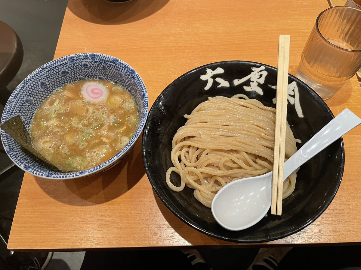 煮干らー麺よし田 tweet media
