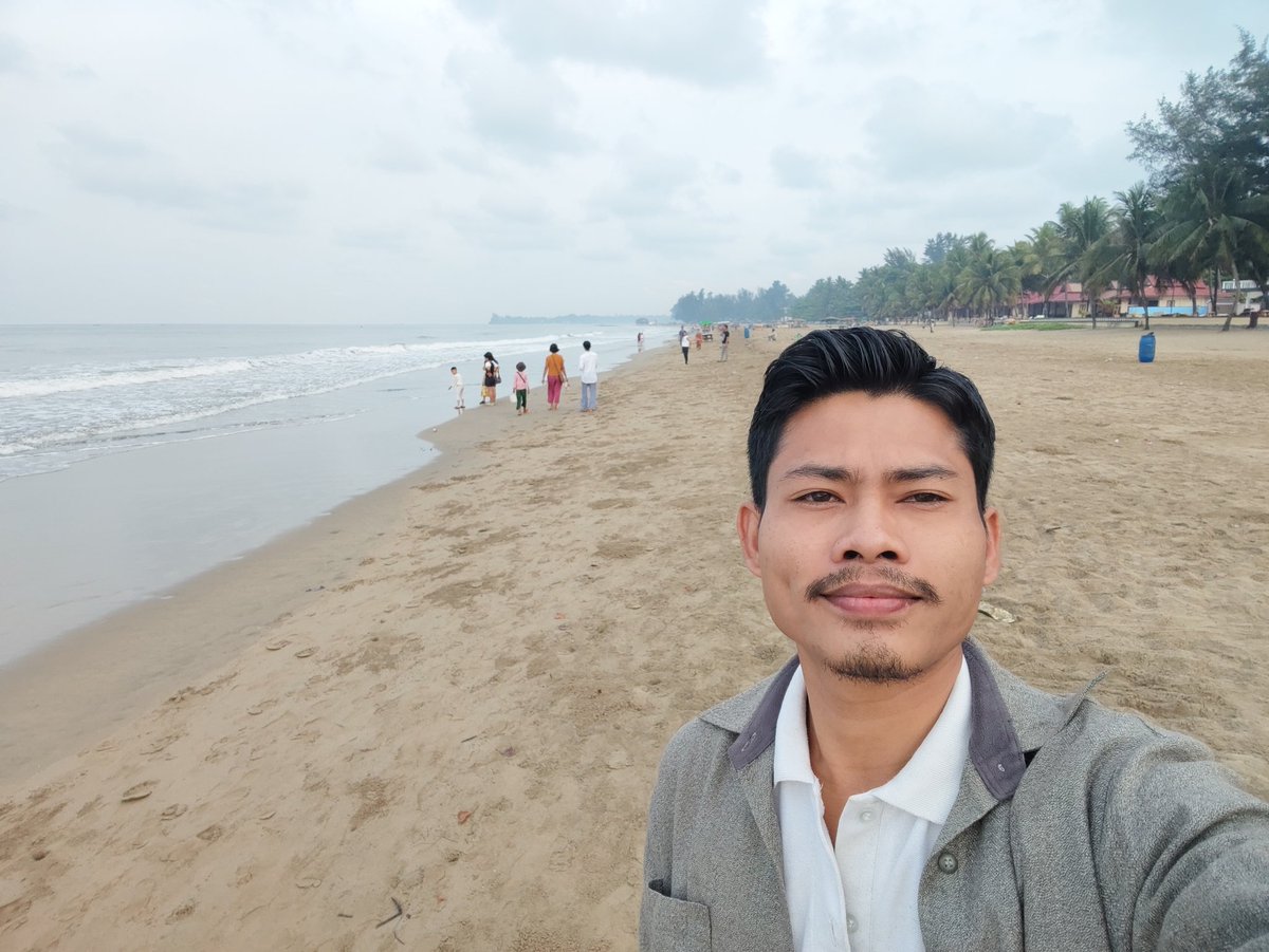 Lin Htet tweet media