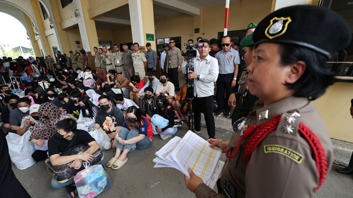 KemSokhorn_st's tweet image. The Poipet Raid: Sovereignty, Scams and the Myth of ‘Illegal Detention’

#opinion

In recent days, a flurry of sensationalist headlines has emerged from across the border, painting a dark picture of Cambodian law enforcement operations in Poipet. 

facebook.com/share/p/1HE6sD…