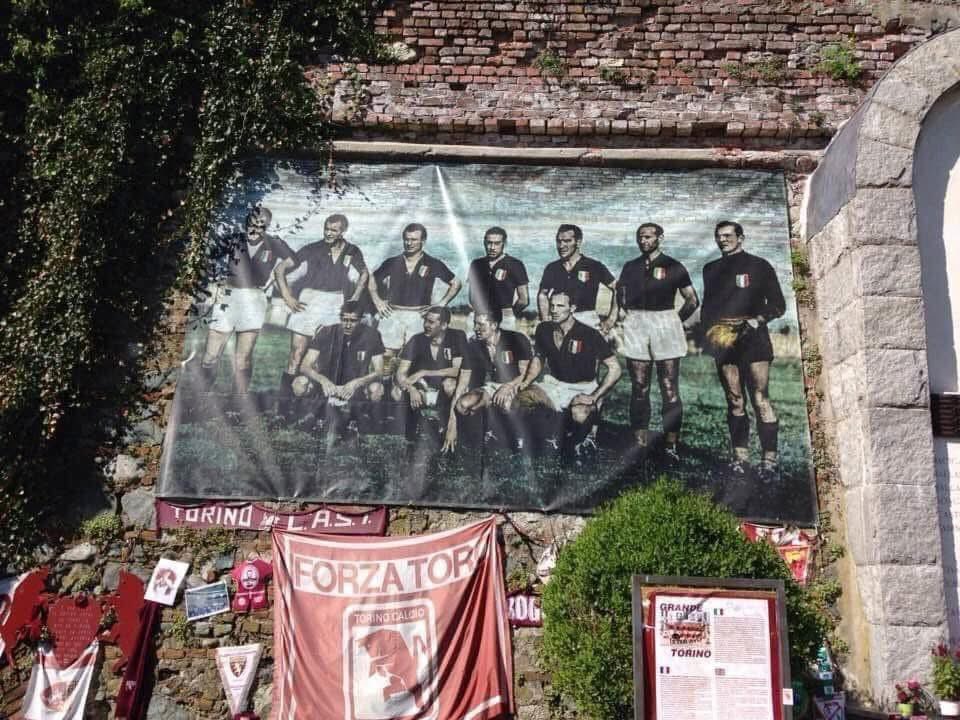 maximorgante's tweet photo. 4 maggio 1949 - 4 maggio 2026
"Solo il fato li vinse" il ricordo del Grande Torino di padre in figlio!
#GrandeTorino #Superga https://t.co/qn2vVLKjsi