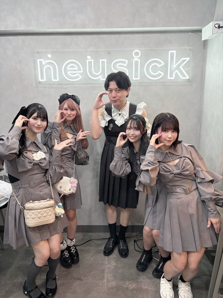 リボンクロック tweet media