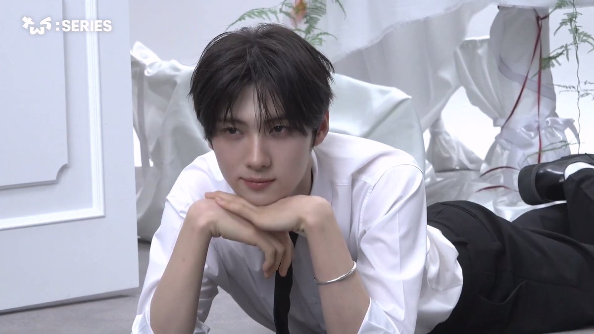 뭘봐 tweet media