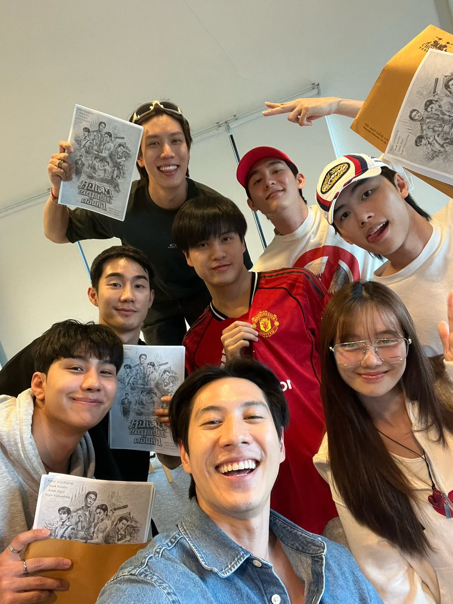 Bright Rapheephong tweet media