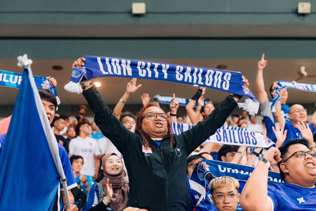 lioncitysailors's tweet image. 𝐓𝐨 𝐎𝐮𝐫 𝟏𝟐𝐭𝐡 𝐌𝐚𝐧 🫵

A huge THANK YOU to our Sailors contingent who turned up in numbers at Our Tampines Hub last night.

#allhandsondeck #lioncitysailors