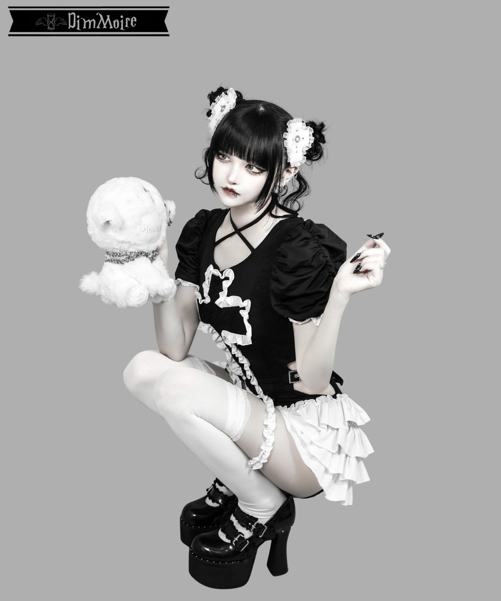 【秒売❢】　ディムモアール様新作白、Mサイズ上のみ♡ 000000001413-03.jpg?size=l&w=