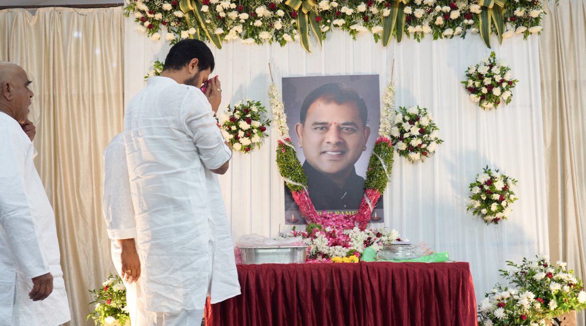 NuthiSrikanth's tweet image. స్వర్గీయ శ్రీ శాబాద్ రమేష్ గారి దశదినకర్మ కార్యక్రమంలో పాల్గొనడం జరిగింది...
.
.
.
.
.

#NSG #nuthisrikanthgoud #shabadramesh #post #viralpost