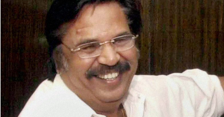 Shitwhole01's tweet image. I read a very old and established newspaper ‘Deccan Chronicle’. Deccan Chronicle was established in 1938, founded by Rajagopal Mudaliar and today it became a prominent daily English newspaper. Read More at - shorturl.at/OcJof
#DasariNarayanaRao #TeluguCinema #FilmDirector