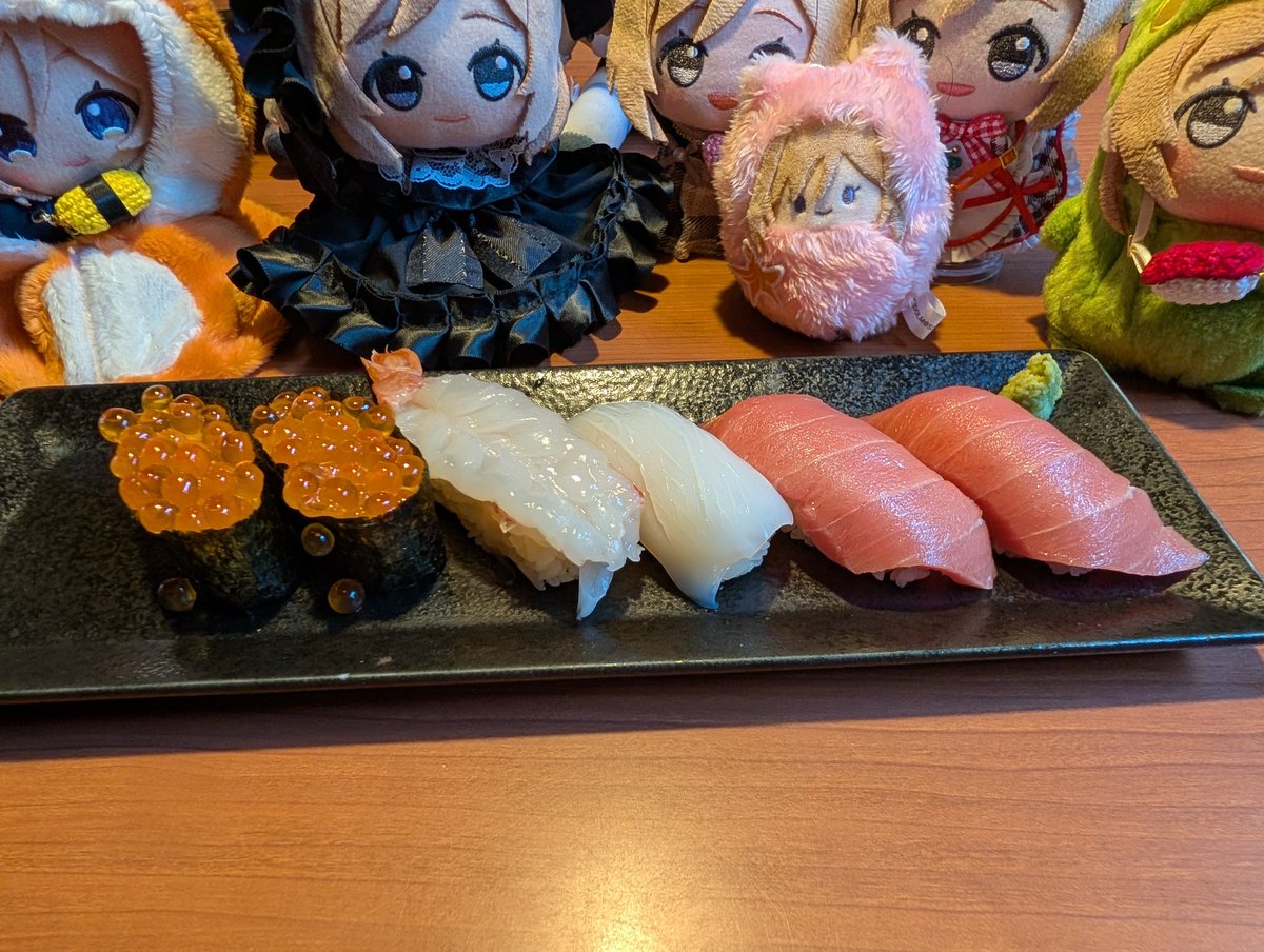 りりあ tweet media