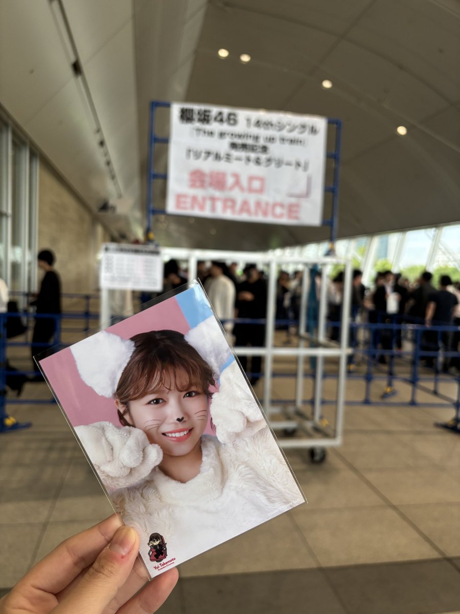 りー tweet media