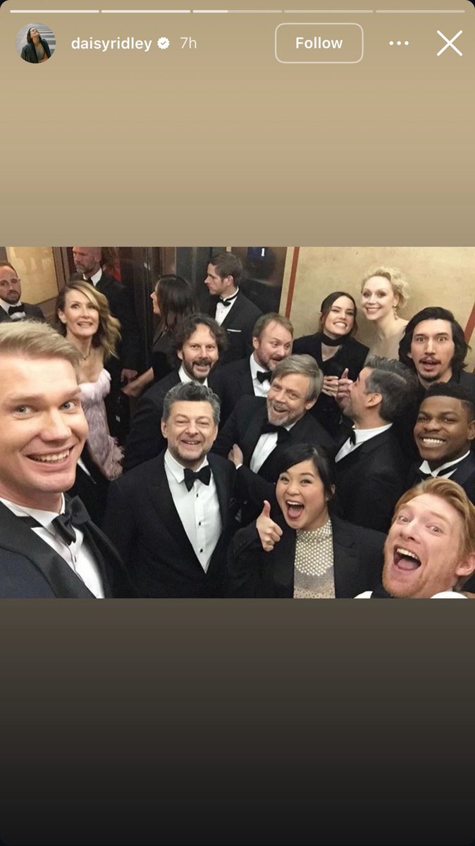 gleesonarchive's tweet photo. Daisy Ridley shared this iconic photo from the premiere of 'STAR WARS: The Last Jedi' for May the 4th! https://t.co/u65cpw0nyt