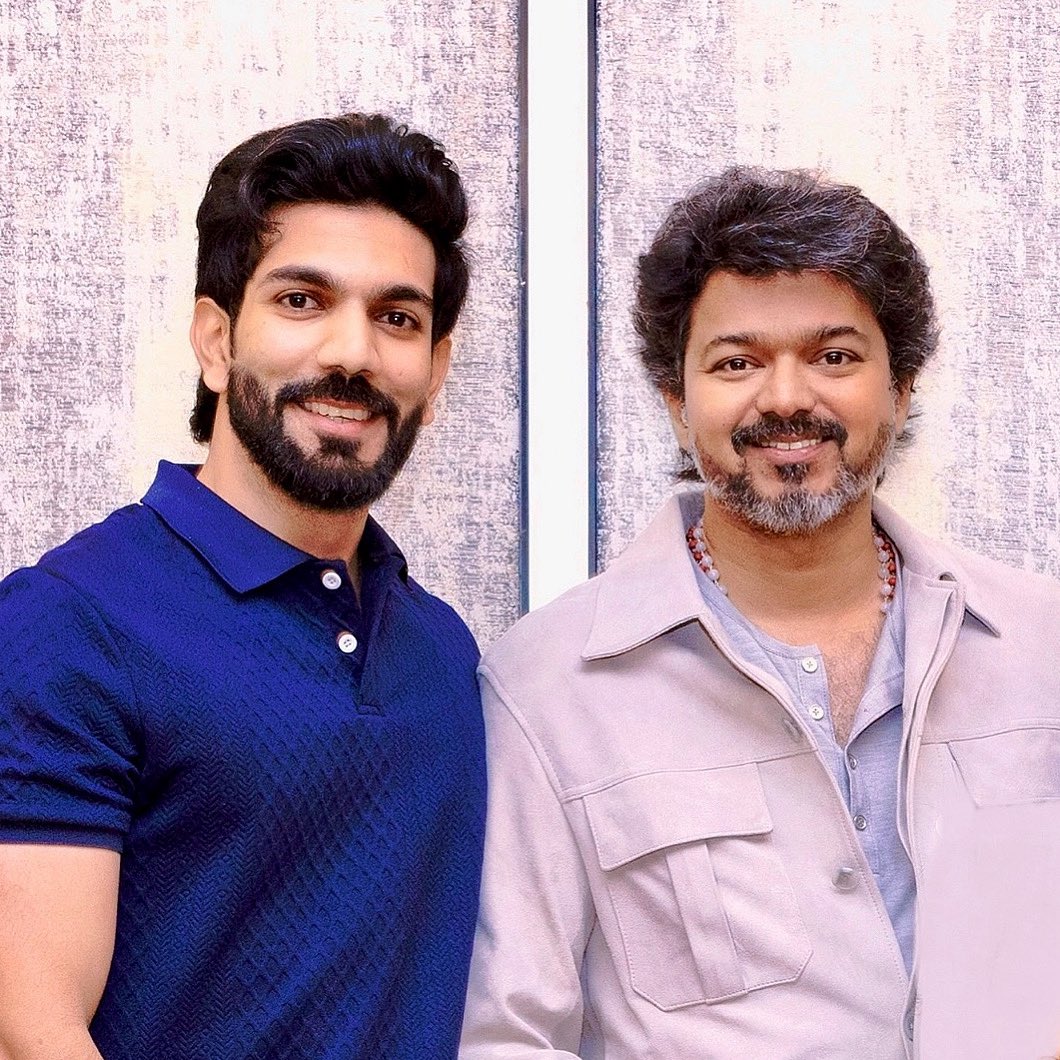 iam_Irfun's tweet photo. Reuploading this for the New Chief Minister of Tamilnadu 
C.Joseph Vijay 💥 . He conquered tamil cinema and now its time to conquer Tamil Nadu , congratulations Anna ❤️💛 .. @actorvijay @TVKVijayHQ 
This win definitely feels very personal . 🫂

Yours truly , 🐿️ https://t.co/PCJ0M7atNw