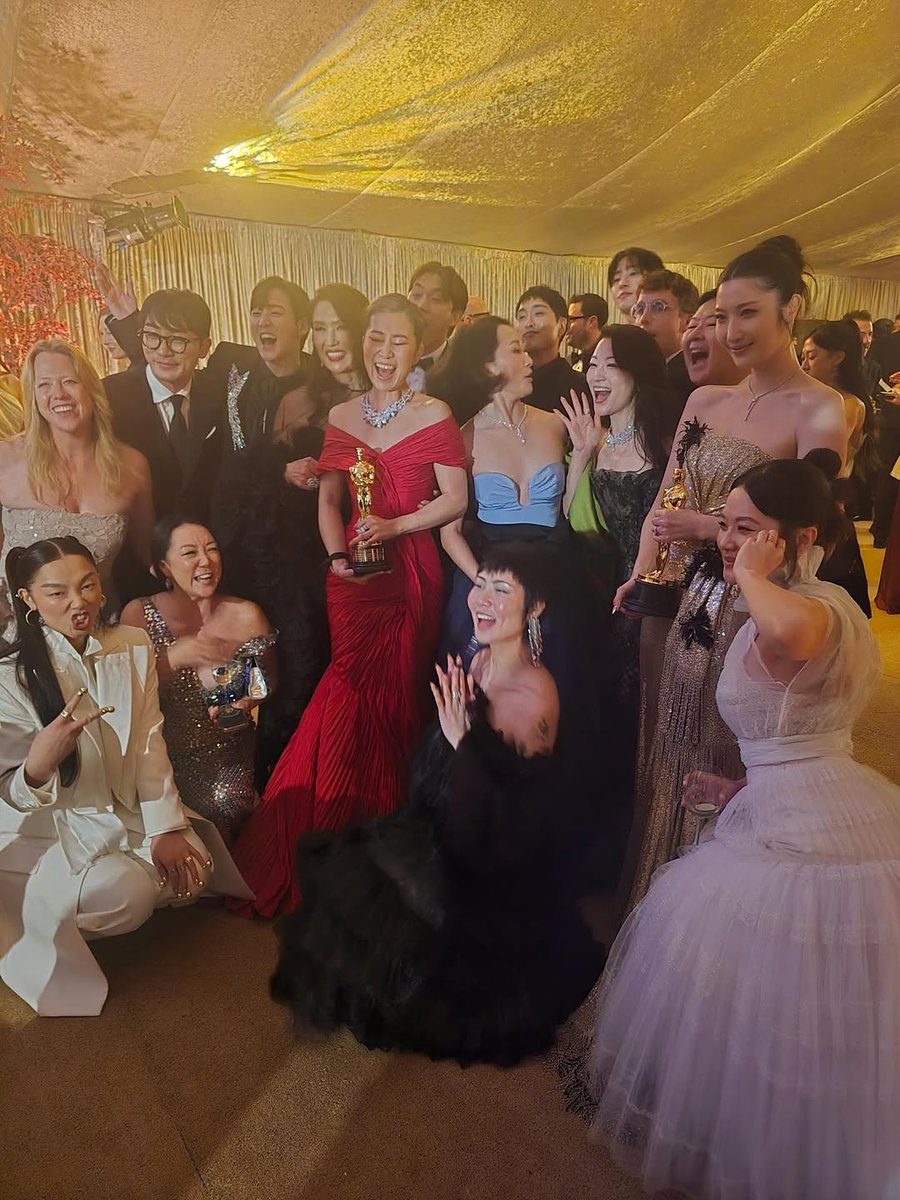 PattersonA16030's tweet photo. Its now been a couple weeks since the oscars.. still cant believe it happened. Now that i had time to reflect, i just wanted to say how truly blessed I am for having an incredible team. Takes a BIG VILLAGE to get through something like this⭐️ Also wa... https://t.co/OP6GmRZkda