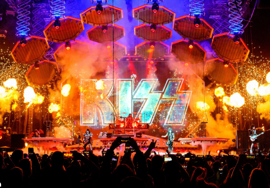 Guitarbizon tweet media