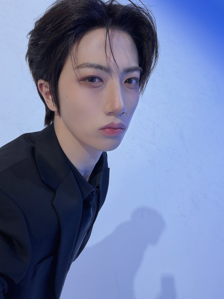 안함 tweet media
