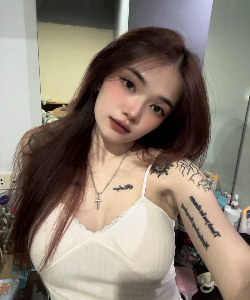 Khanom 🥨 tweet media