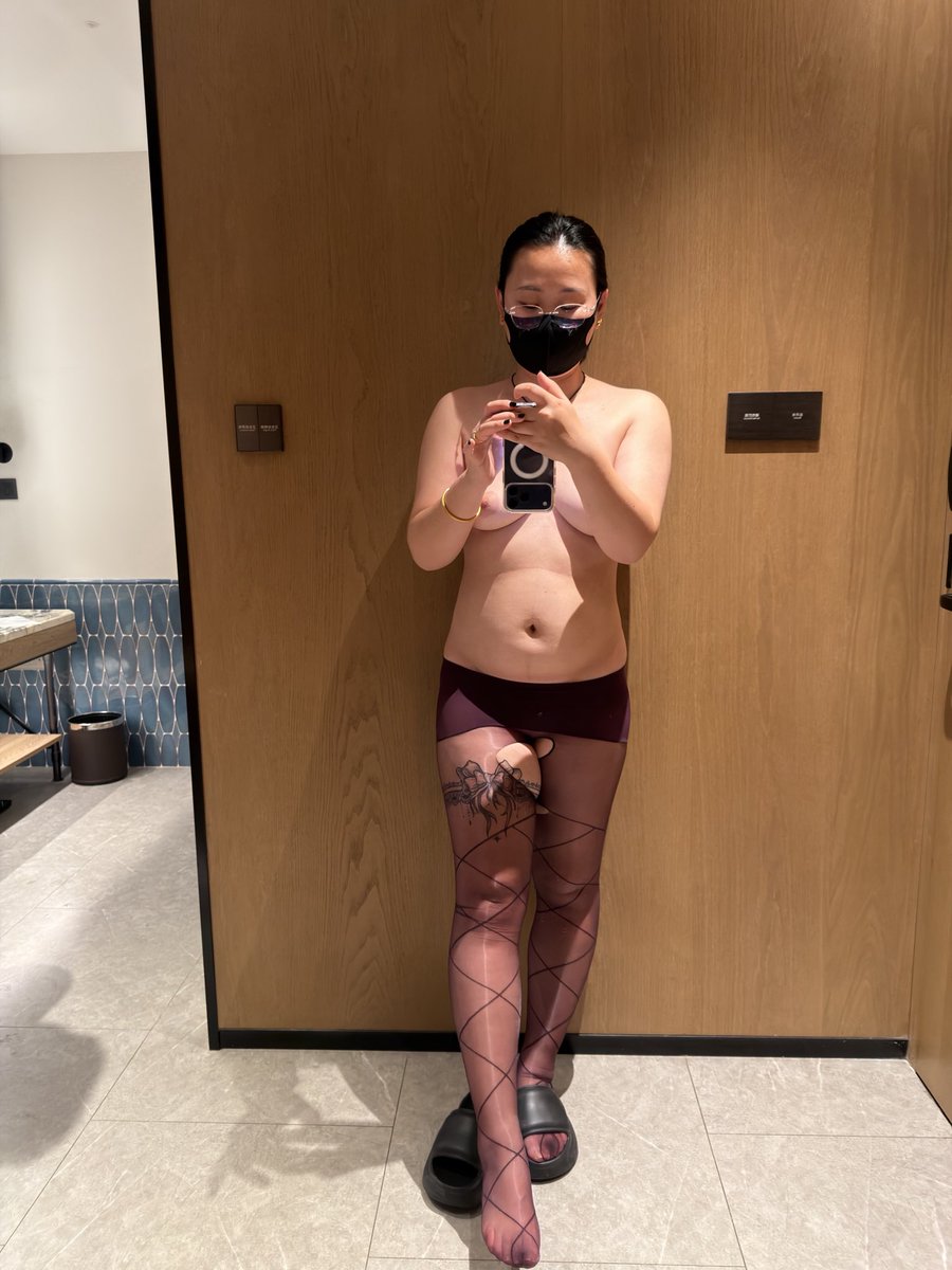 Pegging3pp's tweet photo. 我的女装小弟弟呢 #第四爱 #女攻 #cd #女攻男受 https://t.co/26RxUYvbSC