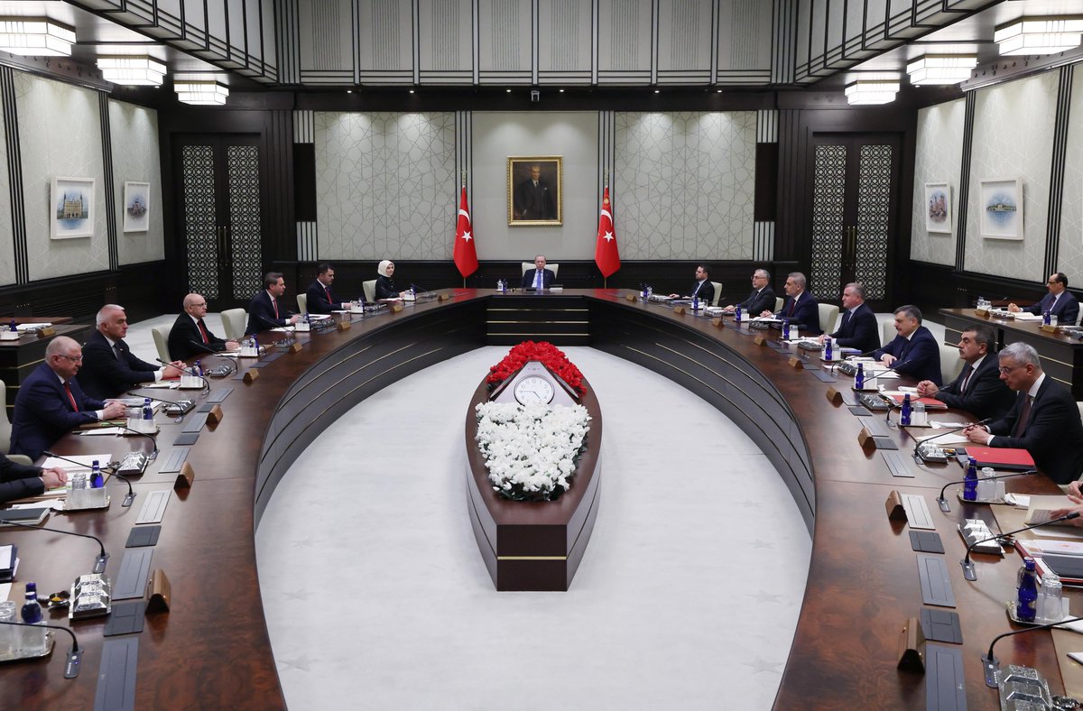 Prof. Dr. Vedat Işıkhan tweet media