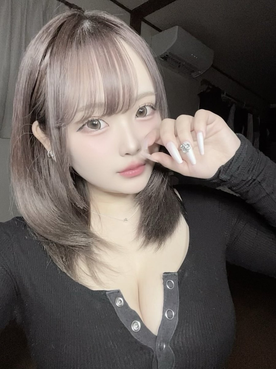 碧 tweet media