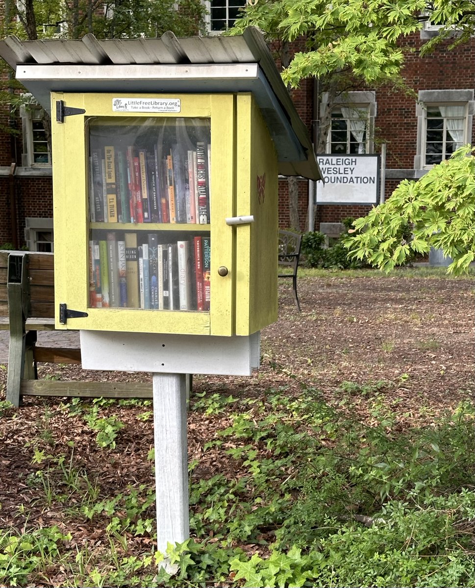 forionpozo's tweet image. Left 23 Books @ Fairmont U.M. Church LFL on Clark Ave, Raleigh, NC. #BookCrossing #Biography #Literature #Mysteries #Poetry #Sermons #Religion #Mysticism #SacredSpace #Gambling #HousePlants #PickupArtists #Seduction #Music 

Click on link to see titles.  bookcrossing.com/hunt/1/36/1969…