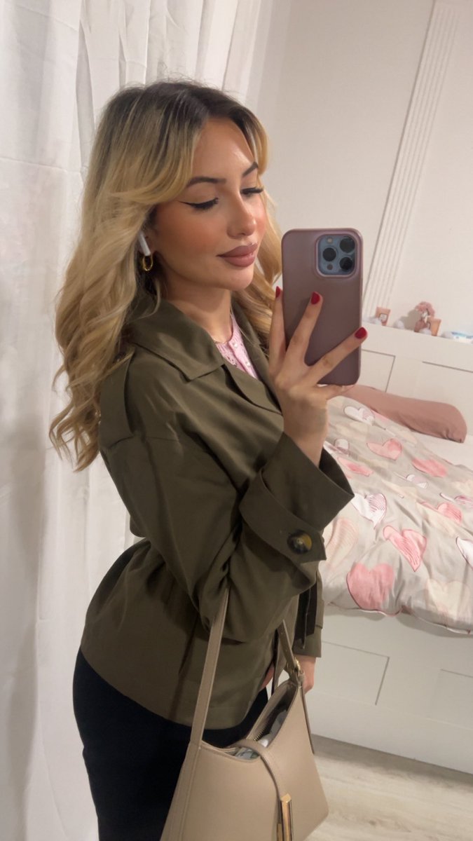 🎀 tweet media