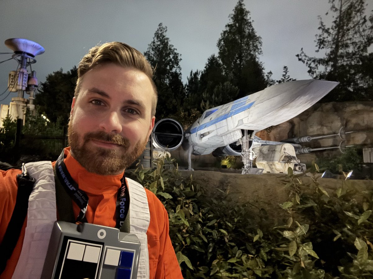 theblognaught's tweet photo. May the 4th be with you https://t.co/9d7dGXW6ZN