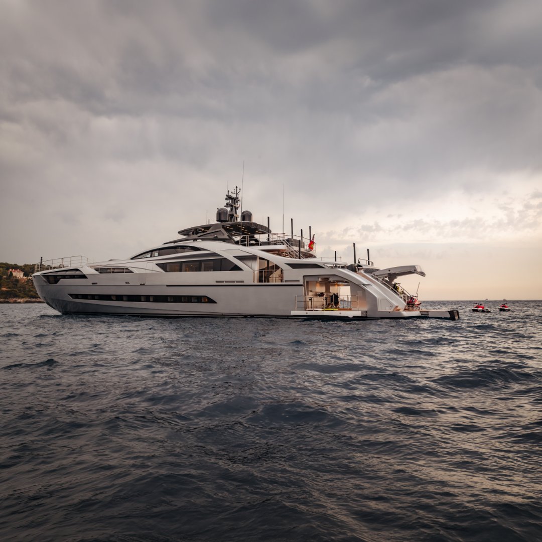 pershingyacht's tweet image. Emotion in motion, in all different ways.

Pershing 140. The biggest thrill.

© Yan Forhan 

#TheDominantSpecies
#MondayMotivation         

#FerrettiGroup #Pershing 
ow.ly/AQVK50YUsBH