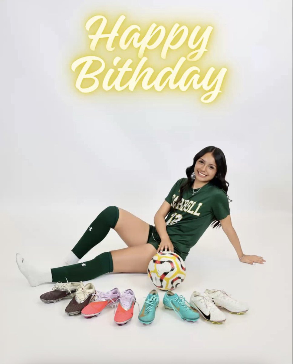 VielmasAndrea1's tweet photo. Birthday Girl! https://t.co/BYOGWu7pgt