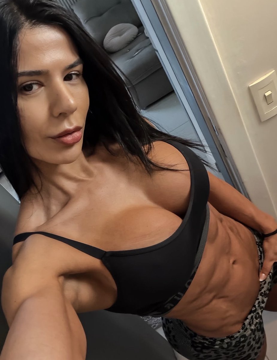 Eva Andressa tweet media