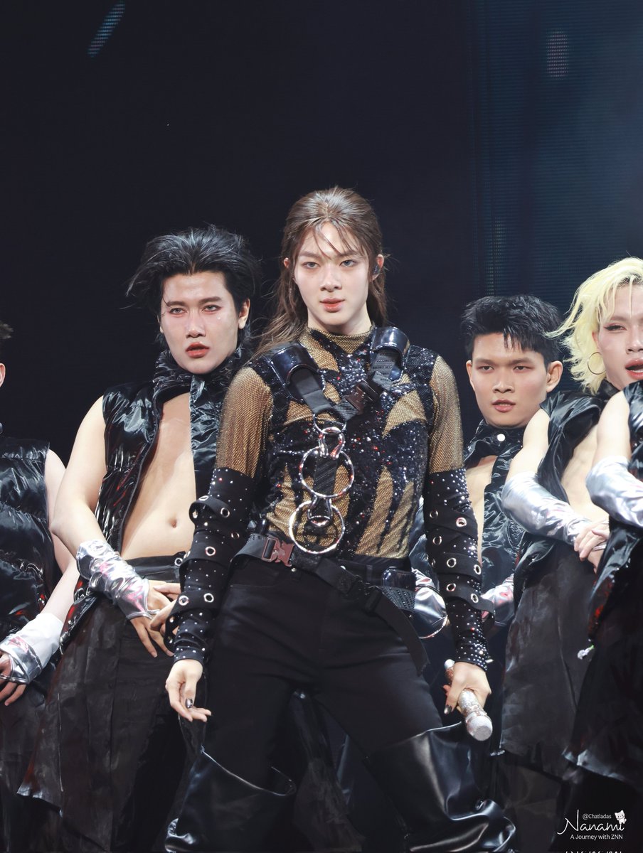 ナナページ DMDLAND3DAY1 ー Powerful 🔥 @CwrNew ꒰ #ZeeNuNew ꒱