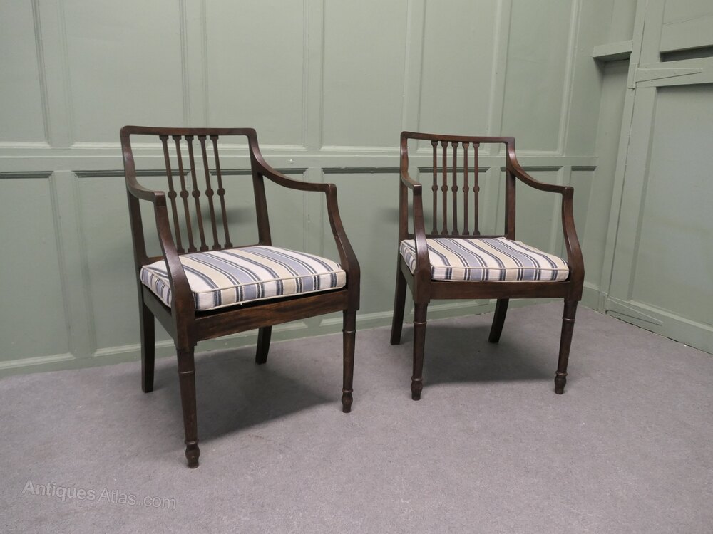 antiques_atlas's tweet image. For SALE on Antiques Atlas we have this
 Pair of Regency Elbow Chairs, Hall Chairs
antiques-atlas.com/antique/a_pair…  From Elmgarden Antiques 
#antique #antiques #antiquefurniture #antiquediningchairs #antiquechair #antiquechairs