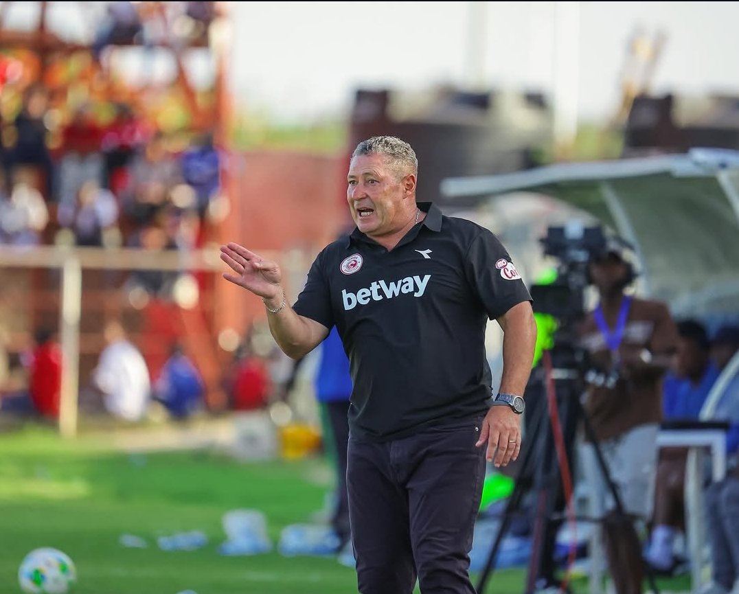 therealsalymin's tweet photo. ✅ Simba Sc are imperfect under Steve Barker, sure, But his game-model is similar to Kishingo.
There is enough evidence that they can win major titles under his tutelage.
Not because he is a tactical genius, but because he gives special players balance. https://t.co/ZgmLoaTgqV