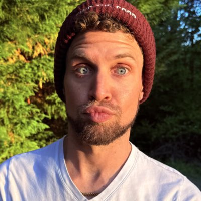 CriticallyDill's tweet photo. #NewProfilePic https://t.co/nGTn3BogyY